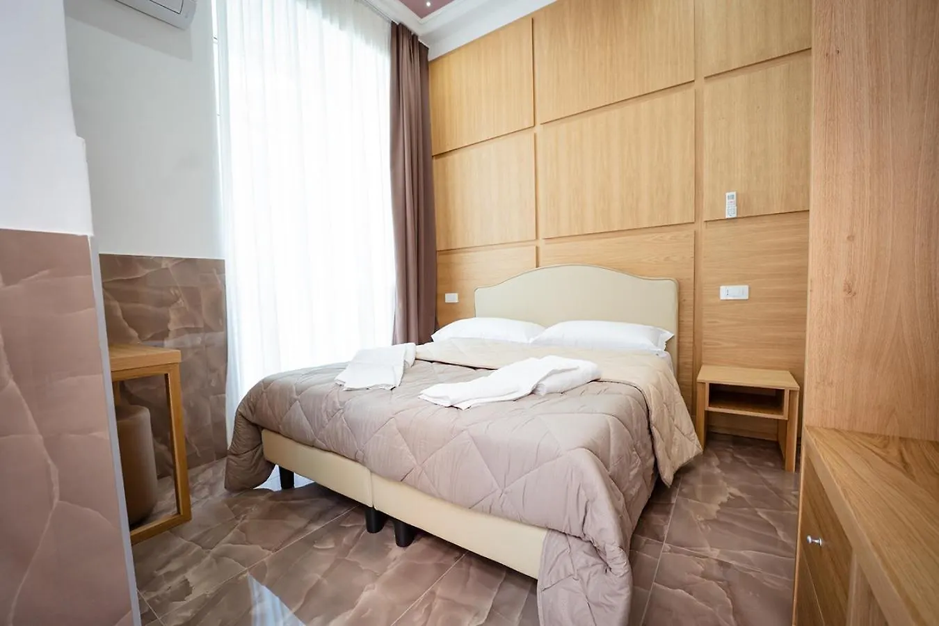 Pc Boutique H Napoli Centro, By Clapa Group Hotel 3*, Naples