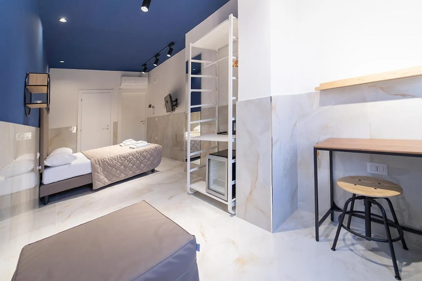 Pc Boutique H Napoli Centro, By Clapa Group Hotel Guest house Naples